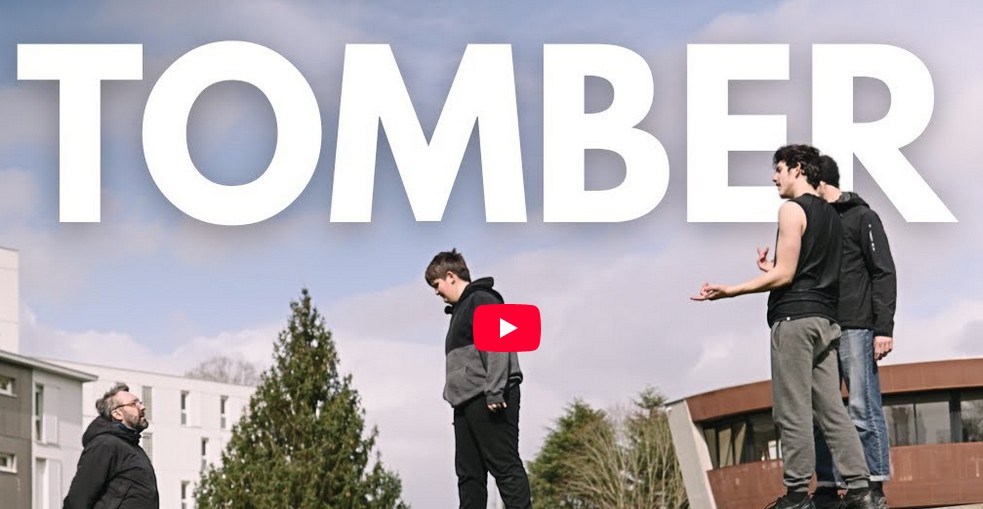 ASKORIA a fait appel à Stéphane POUGNAND pour réaliser un documentaire retraçant un projet de création artistique porté par la Compagnie de théâtre La Morsure. Une expérience humaine qui rassemble des jeunes accueillis en ITEP, leurs éducateurs et trois stagiaires du Campus des solidarités de Rennes d'ASKORIA.